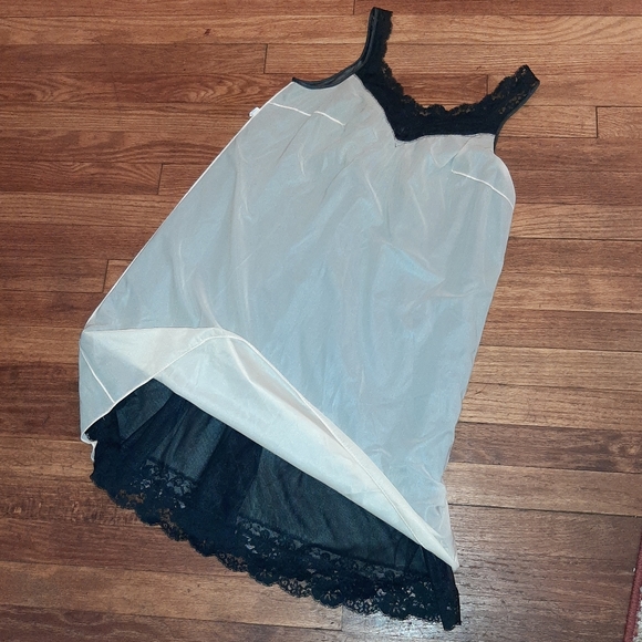 Vanity Fair vintage lingerie - Picture 5 of 7